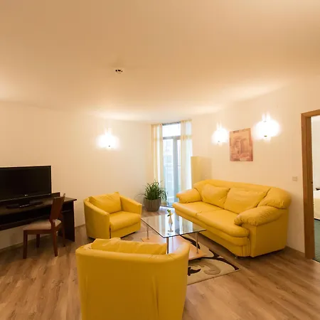 Madara Park Hotel 4*