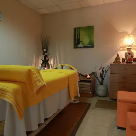 Madara Park فندق