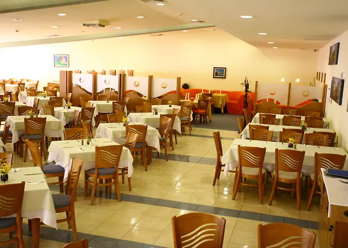 Madara Park Szálloda 4*