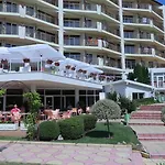 Madara Park Szálloda