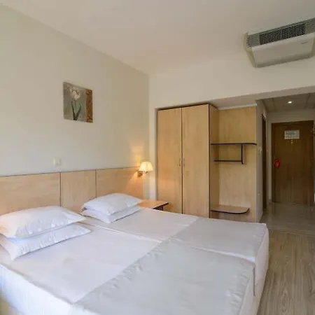 Madara Park - 4* Golden Sands