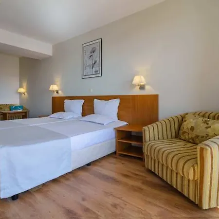 Madara Park - Hotell 4*
