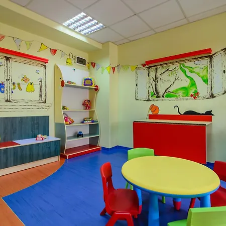 Madara Park Златни пясъци