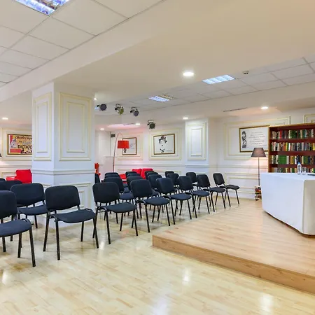 Madara Park Hotel 4*