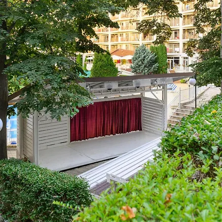 Madara Park - Hotell