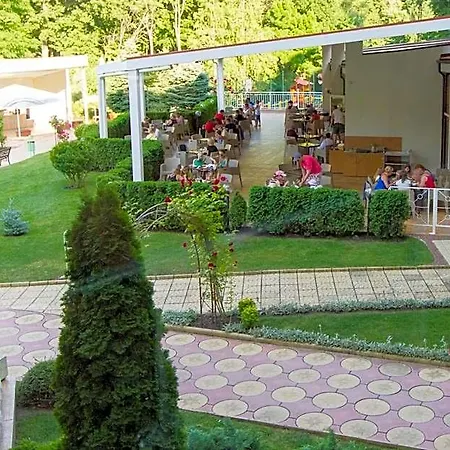 Madara Park Hotel 4*
