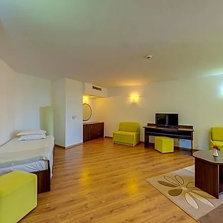 Madara Park Отель 4*