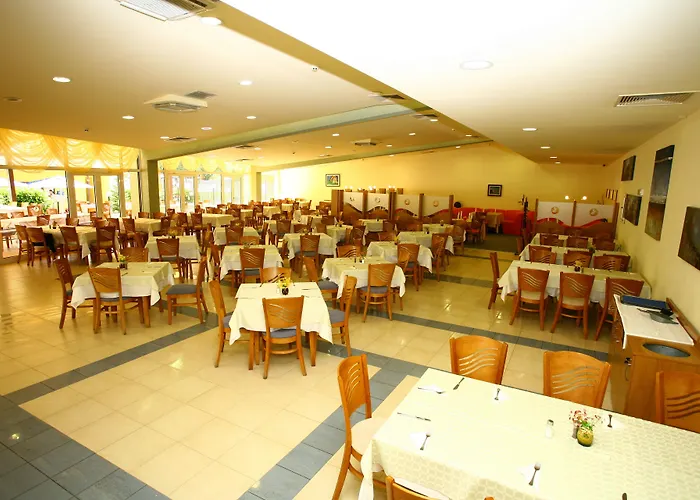 Madara Park - 4* Golden Sands