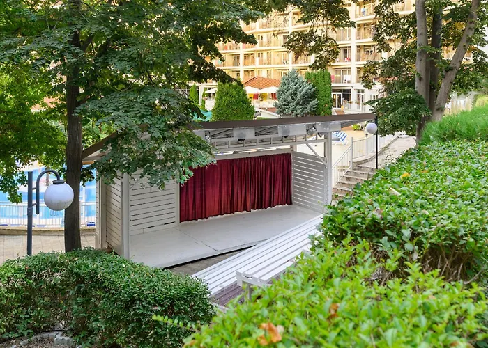 Madara Park - Hotell